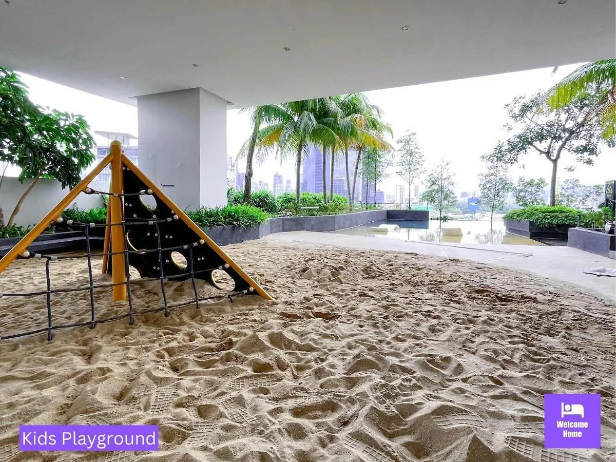 Continew Residences Trx Lux Pool View Kuala Lumpur Lägenhet